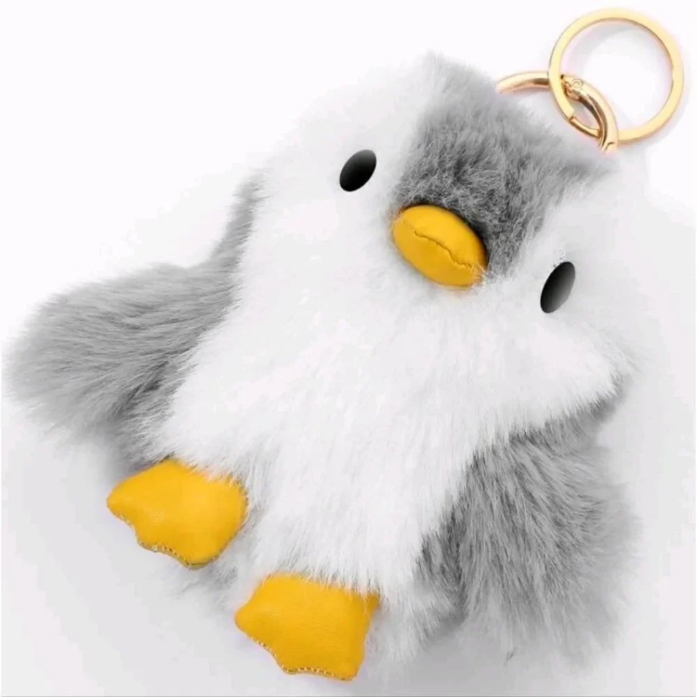 Penguin 🐧 Keychain - Picture 1 of 4